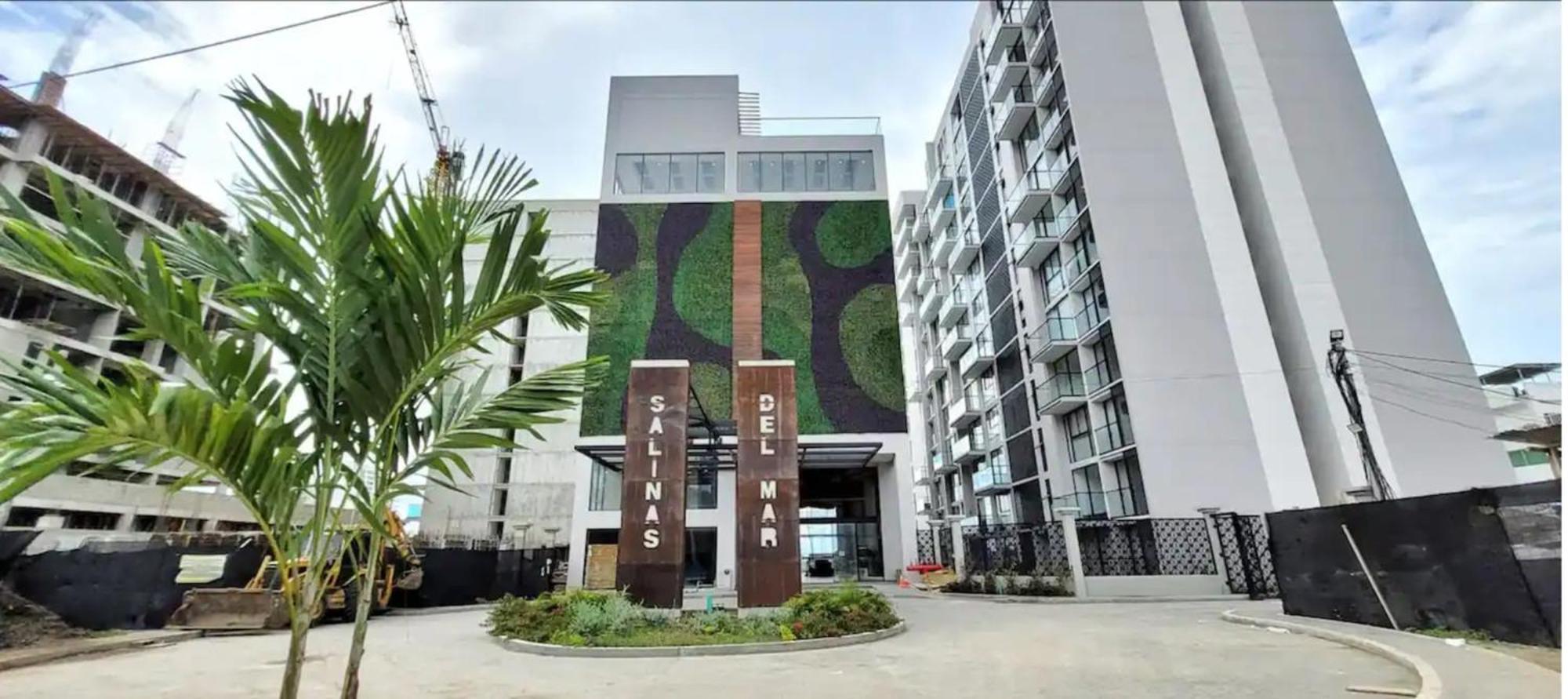 Apartasuites Salinas Del Mar By Bb * Santa Marta (Magdalena)